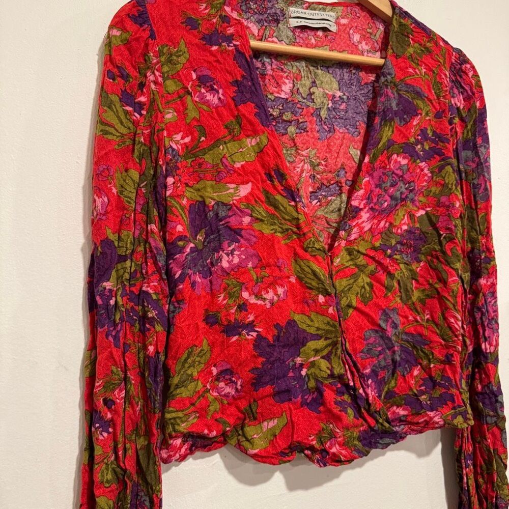 Urban Outfitters Georgie Surplice Blouse Floral Pink Size Small - Picture 6 of 8